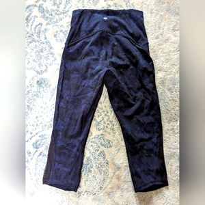 NWT Lululemon Navy Camo print cropped